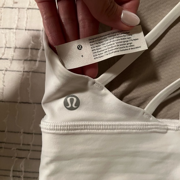 Lululemon Free To Be Serene Sports Bra WHITE Tank Luxtreme - 6 - Picture 4 of 6